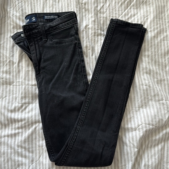 Hollister High Rise Jean Legging (Advanced Stretch) - Size: 0R - Picture 2 of 4